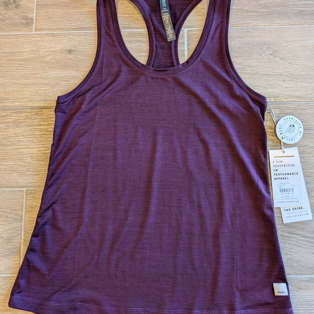 BNWT Vuori Lux Performance Tank